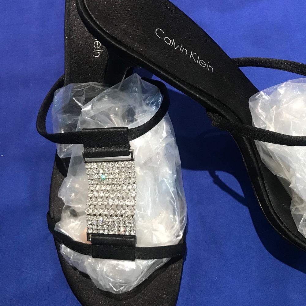 Womens 8.5M Calvin Klein Satin Sparkle Shoes